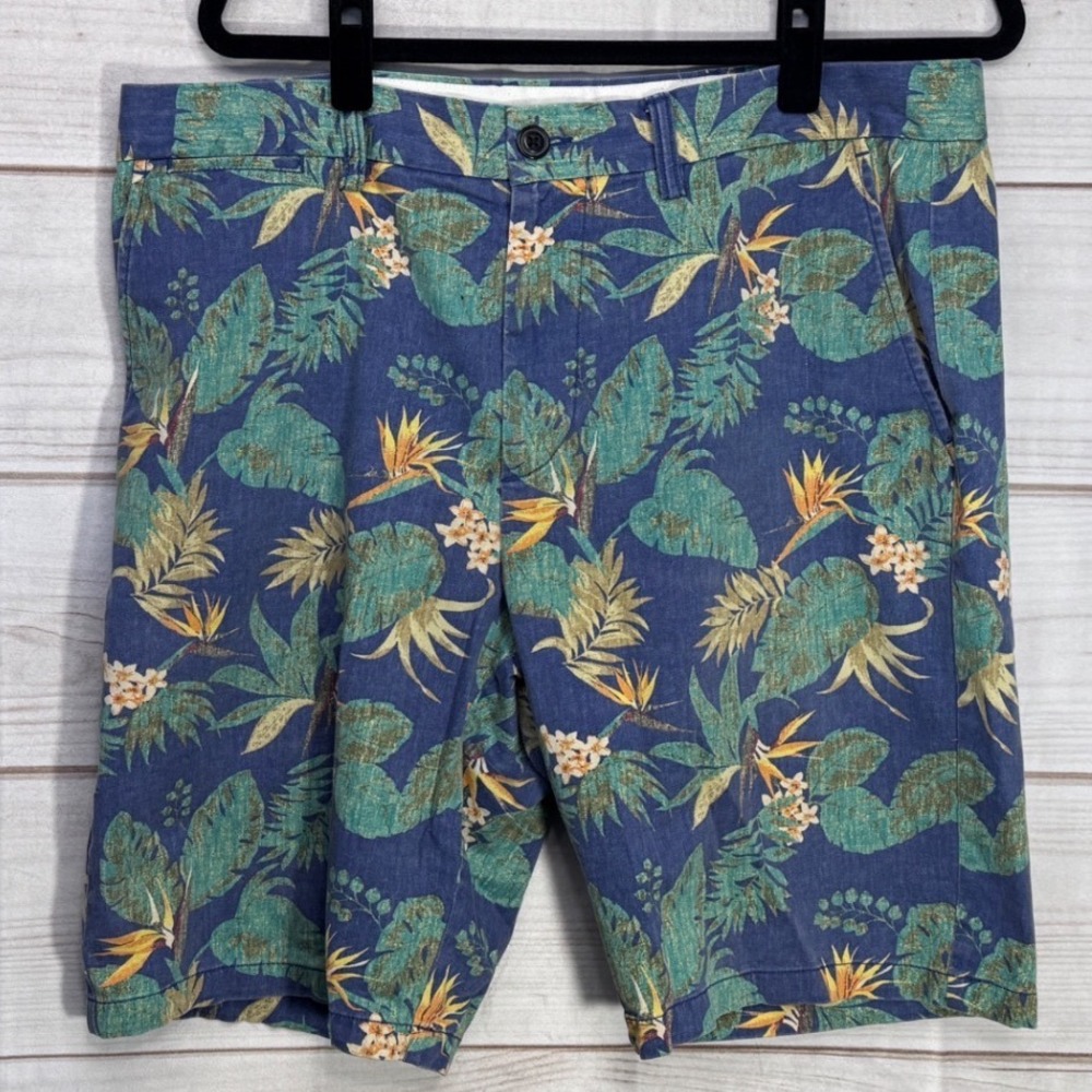 Old Navy Mens 36 Ultimate Slim Tropical Floral Bird of Paradise Chino Short Blue